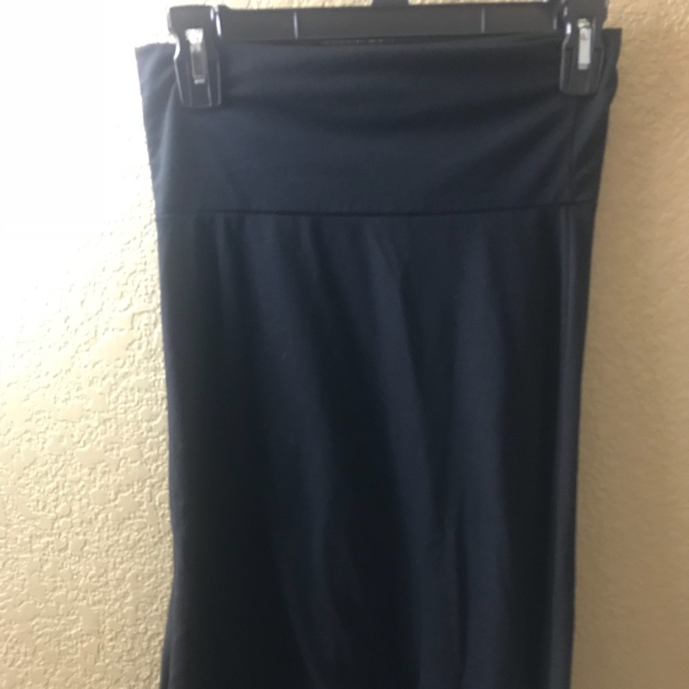 Gently used black lularoe Azure skirt